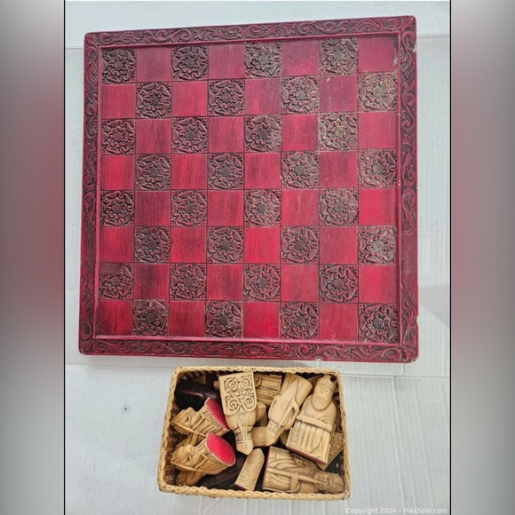 Studio Anne Carlton Isle Of Lewis Chess Set with Board - Picture 1 of 12